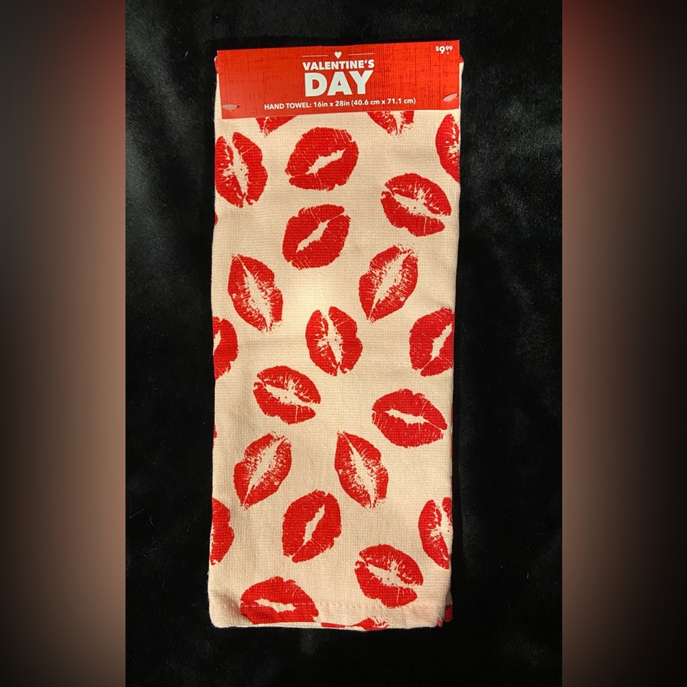 Lips Dishtowel